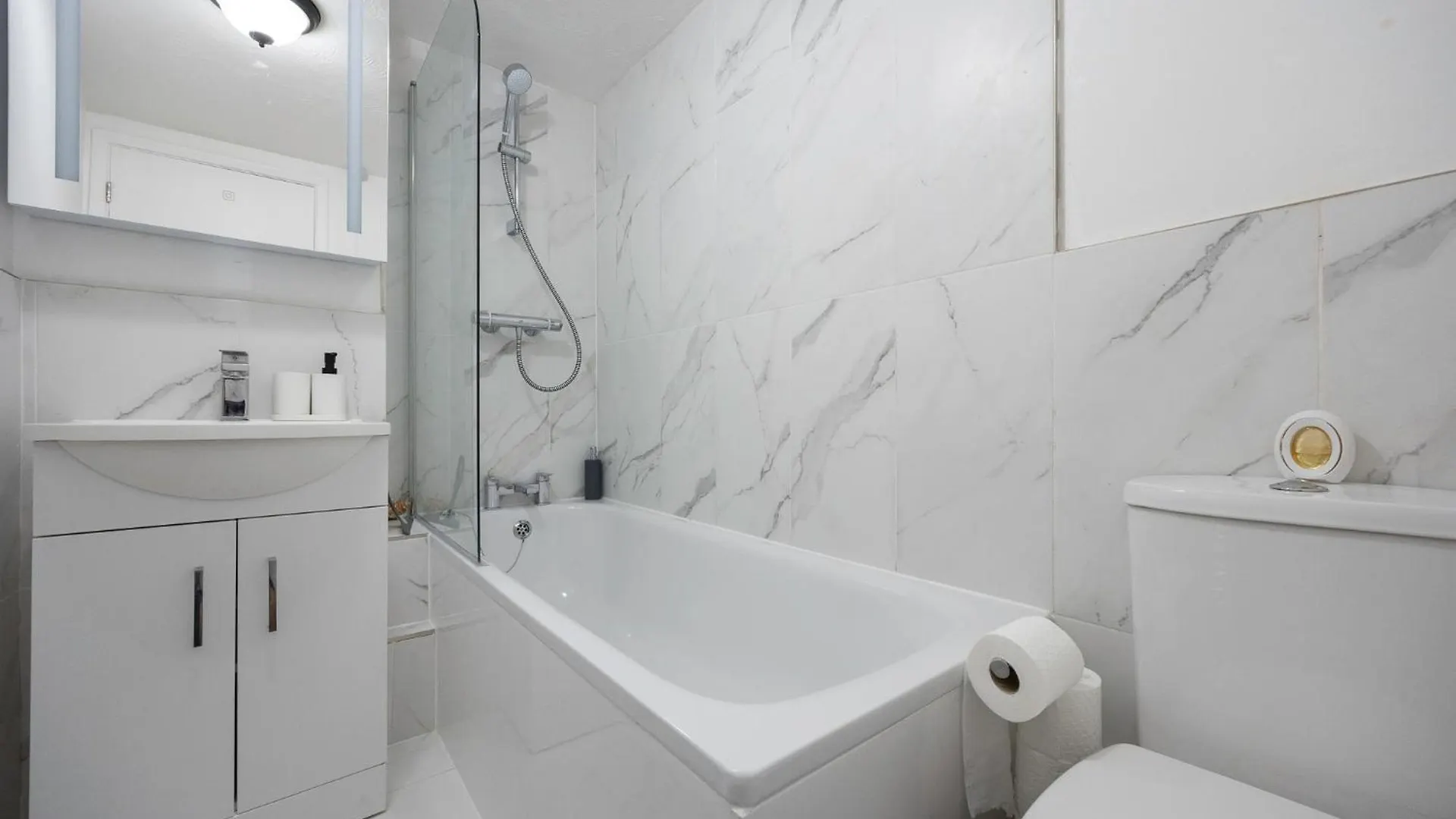 Bright Central Brighton Studio Daire