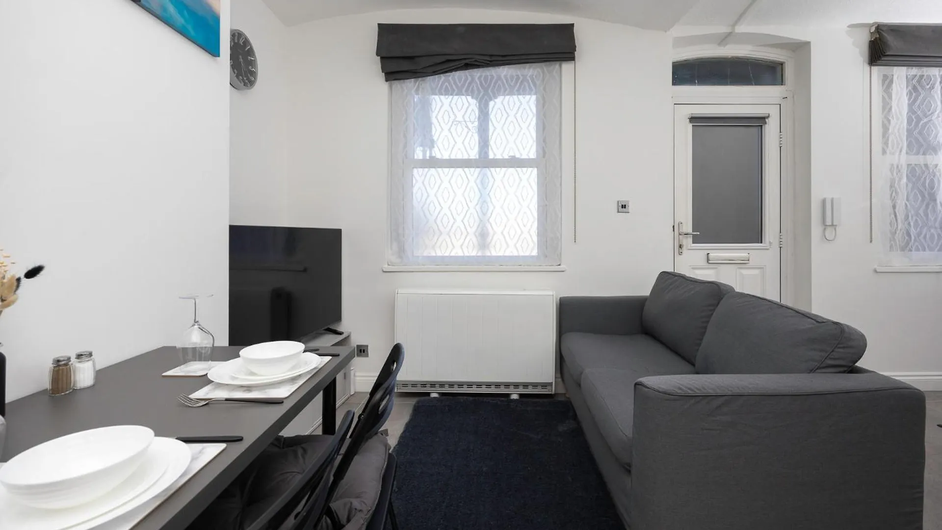 Bright Central Brighton Studio