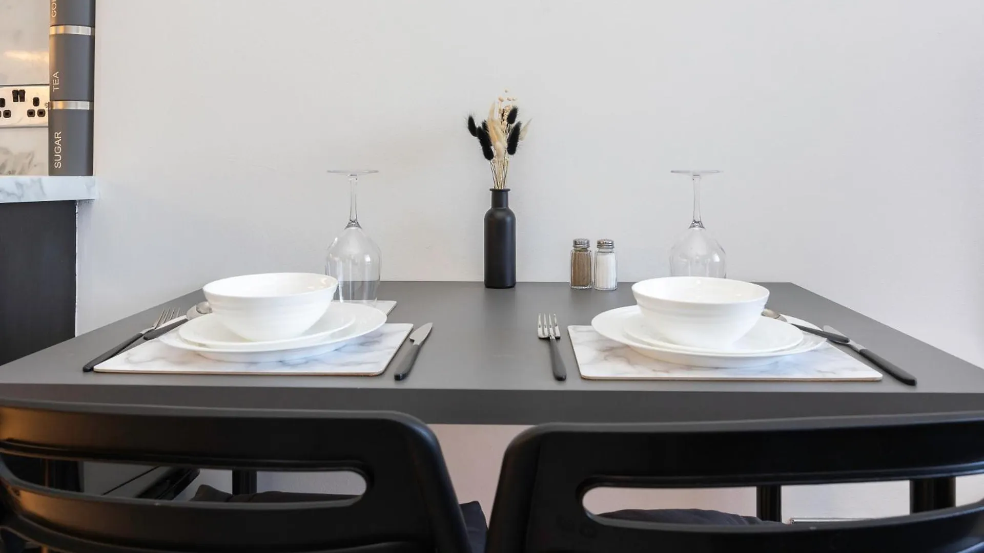 Bright Central Brighton Studio Daire